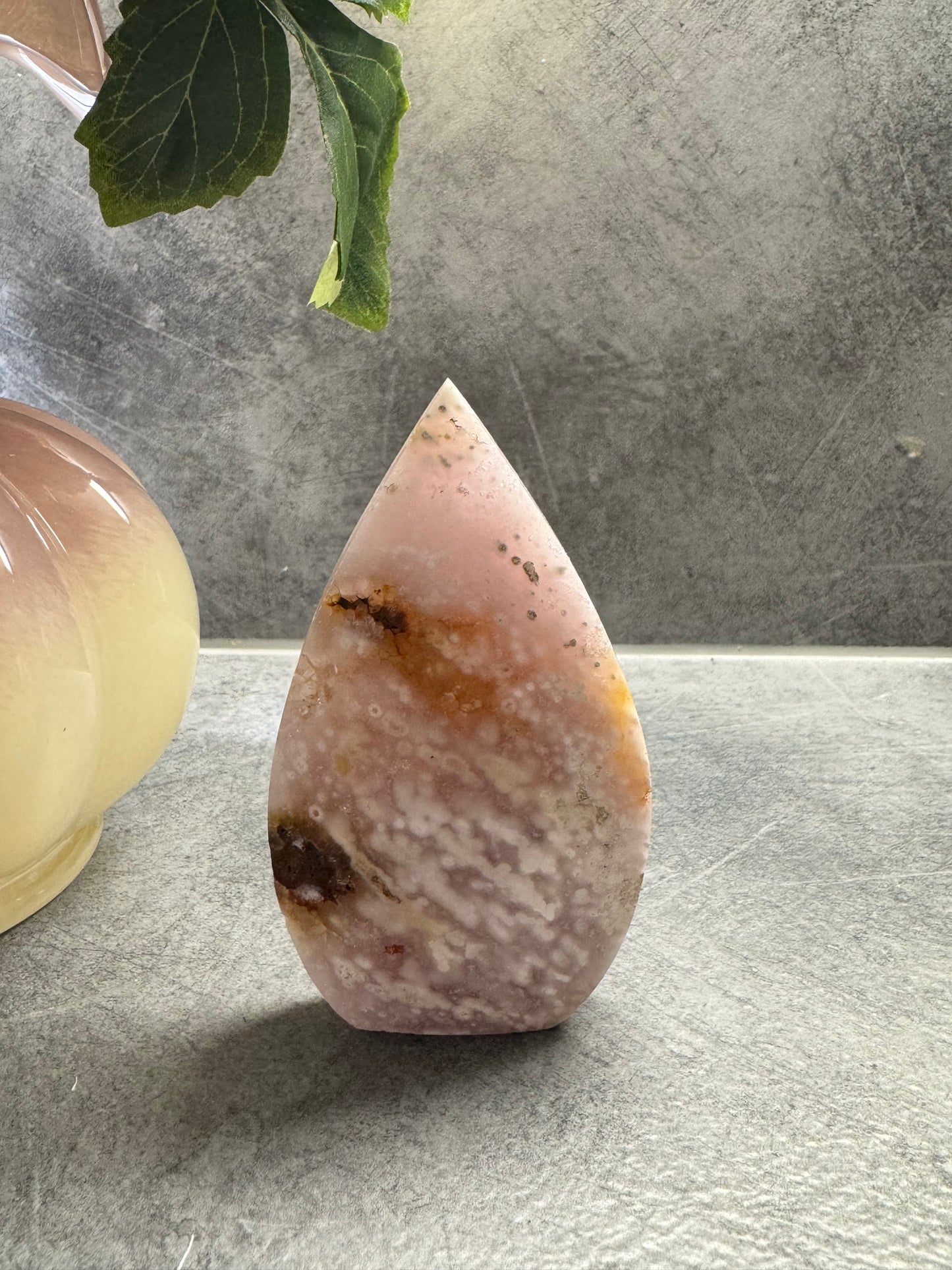 Pinkkiametisti x kukka akaatti lehti